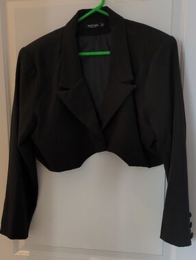 Nasty Gal Black Cropped Tailored Blazer